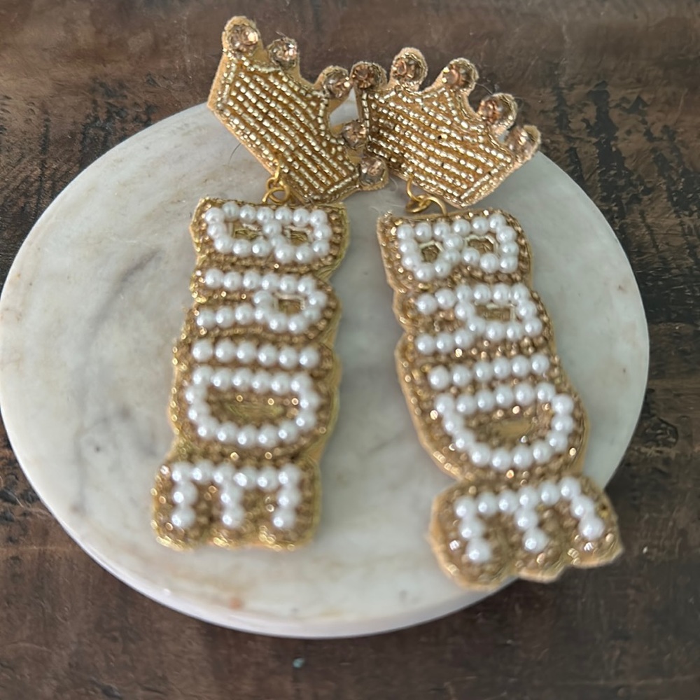“BRIDE” earrings!